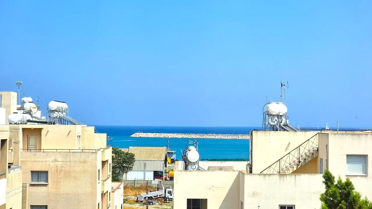2 Apts - 12 Guests! Comfy And Unique Apt With 150Mbit Internet Speed Lejlighed Larnaca